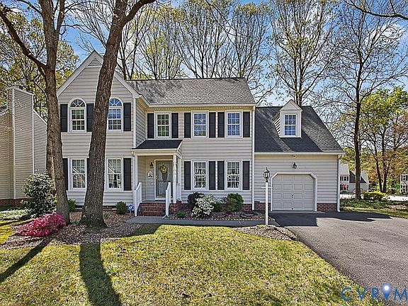 2nd image of 2924 Stonebriar Pl