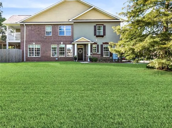 138 White Heron Dr, Madisonville, LA 70447