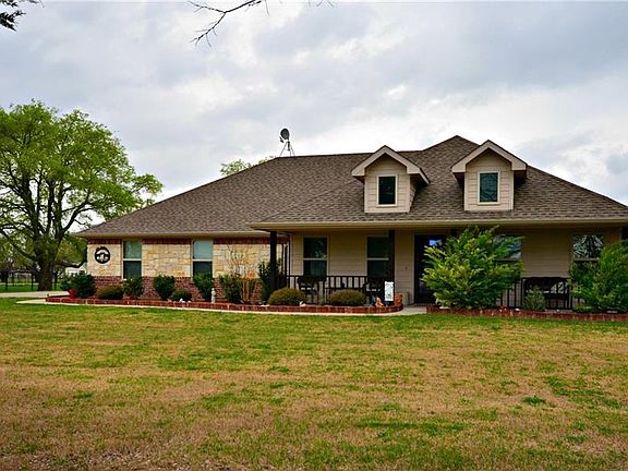 2nd image of 4002 County Road 2616