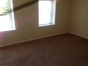 2nd image of 222 Ivanhoe Ct