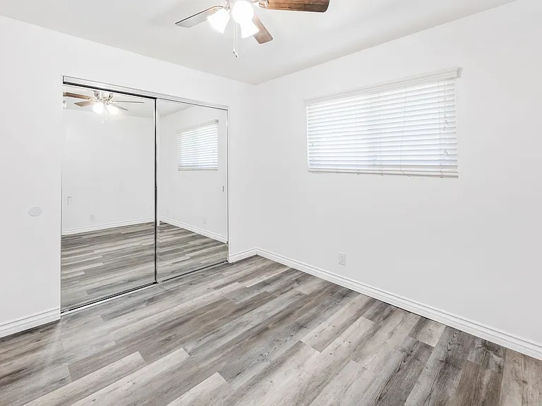 7542 Volga Dr — Photo 12