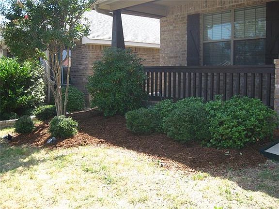 4th image of 10641 Vista Heights Blvd