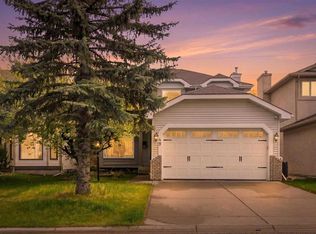 49 Shawbrooke Close N, Calgary, AB T2Y3A5