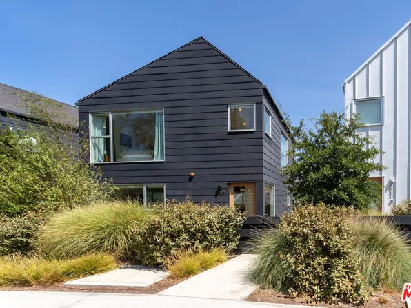 2036 Vestal Ave, Los Angeles, CA 90026