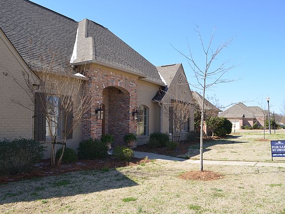 Large open front yard