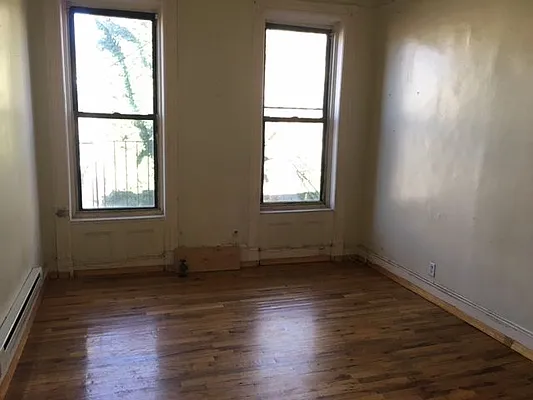 Rented by Premier Metro Realty Corp | media 3