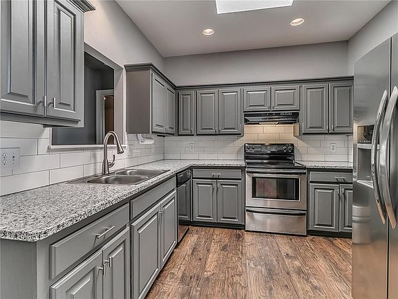 5th image of 17616 Copper Creek Dr