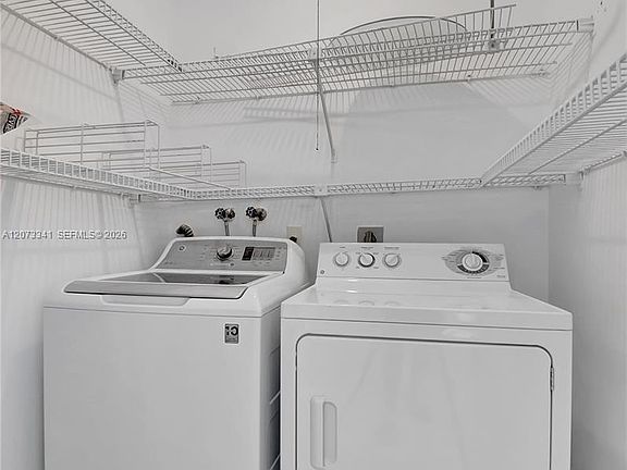 4th image of 708 Normandy Ln #708-O