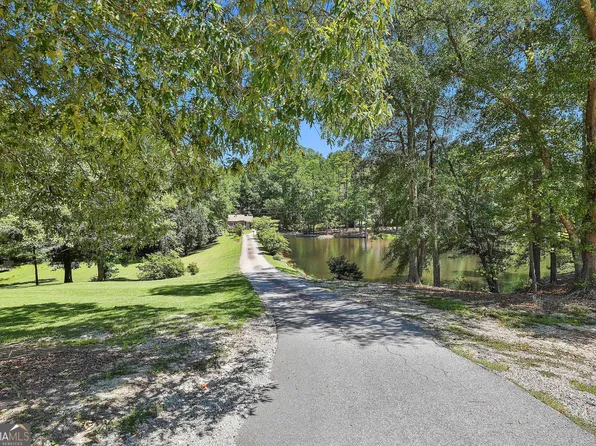 108 W Fork Dr, Newnan, GA 30263