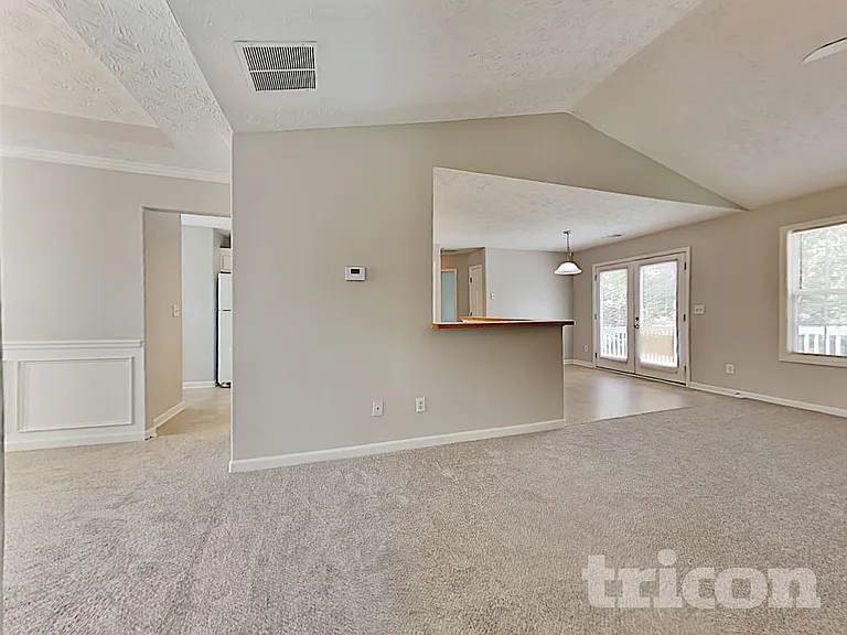460 Vinemont Rdg — Photo 4