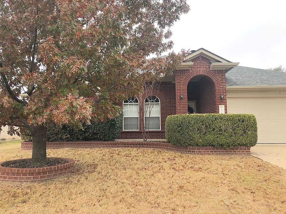 1st image of 1406 Haley Gray Dr