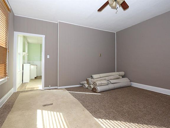 3rd image of 4303 Lowry Ave
