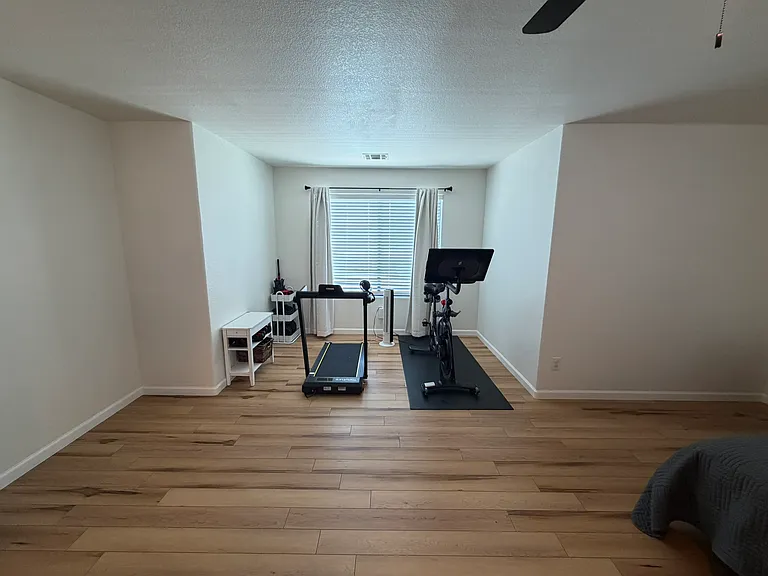 278 E Baylor Ln — Photo 19