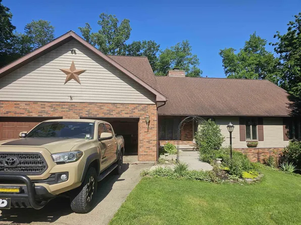 1 Chatham Way, Bridgeport, WV 26330