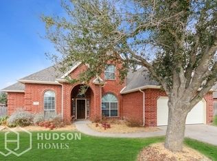 501 Valarie Ln, Midlothian, TX 76065