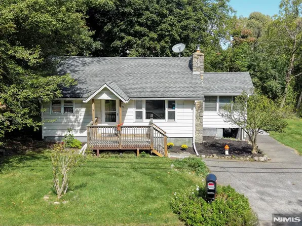 103 Breakneck Road, Vernon, NJ 07422