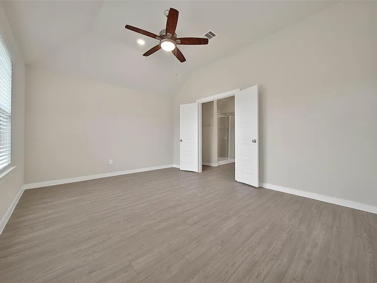 1016 Brighton Orchards Ln — Photo 17
