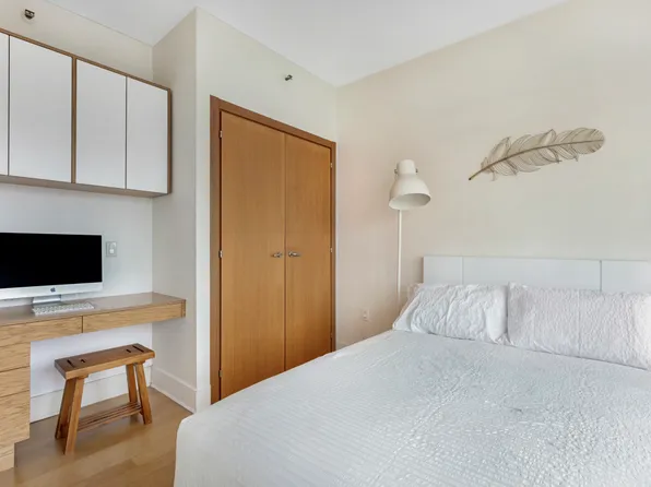 446 Kent Avenue image 8 of 12