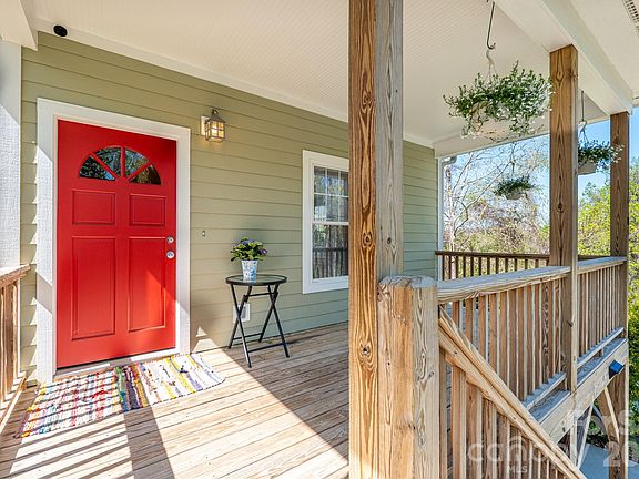 5th image of 4 Cottage Ct