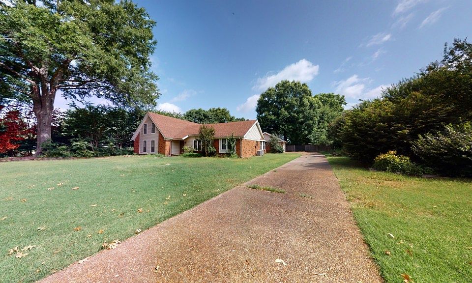 1st image of 7770 River Bend Dr