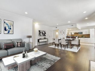 13920 Moorpark St, Sherman Oaks, CA 91423