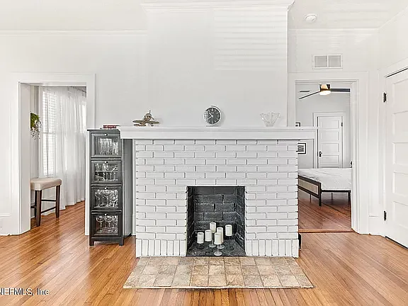 2973 Herschel St — Photo 13