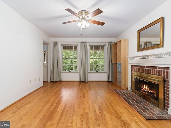 4th image of 4325 Willows Rd