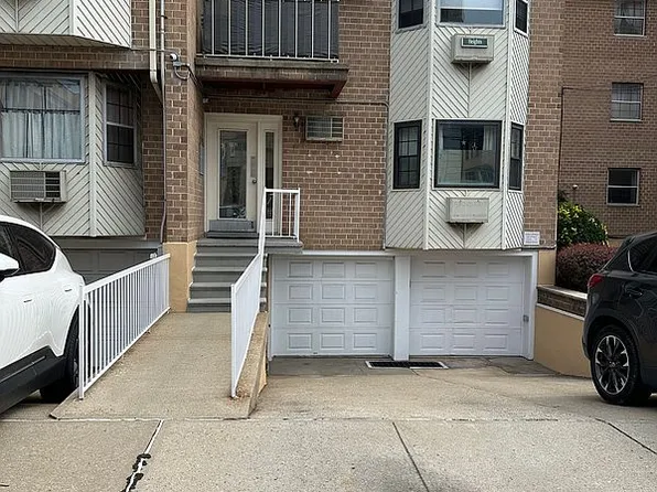 1211 65th St #A, Brooklyn, NY 11219