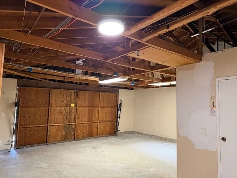 1609 Grove St #B — Photo 36