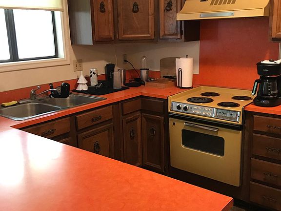 2nd image of 1622 Filer Ave E #A