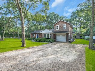 51 Homewood Dr, Hampton Bays, NY 11946