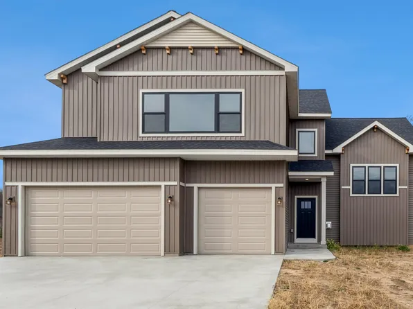 223 Eagle Ridge Dr, Roberts, WI 54023