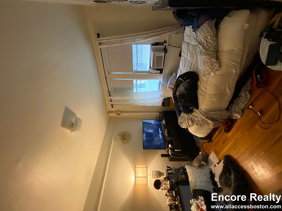 2nd image of 1687 Commonwealth Ave APT 12