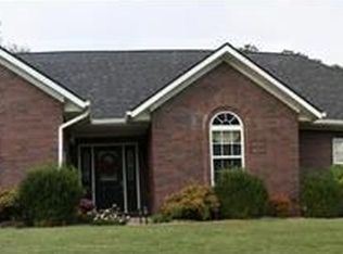 2750 Truitt Ln, Springdale, AR 72762