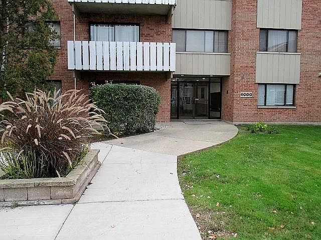 1st image of 4000 Bayside Dr Unit 106