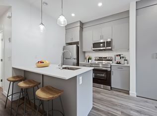 2026 18th Ave NW, Calgary, AB T2M 0X9