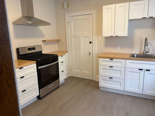 10212 Champion Ave, Cleveland, OH 44111