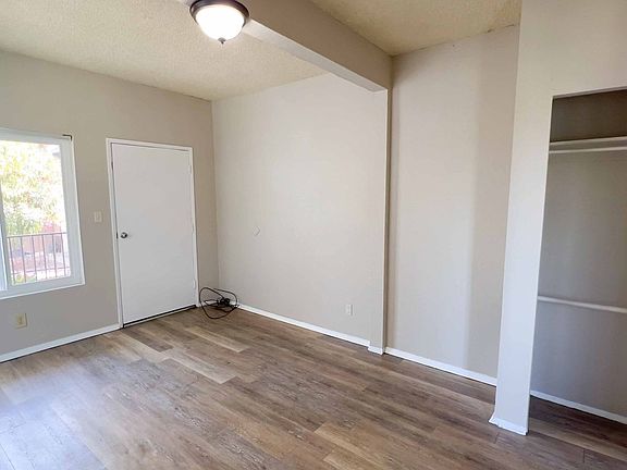4th image of 2143 Franklin Ave APT 1
