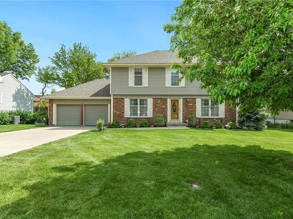 12433 W 105th St, Overland Park, KS 66215