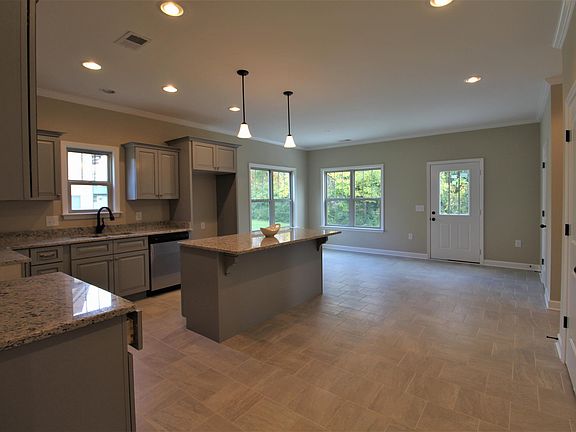 5th image of 209 Anderson Ave Lot 3