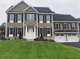 26 Fleming Ave, Andover, MA 01810