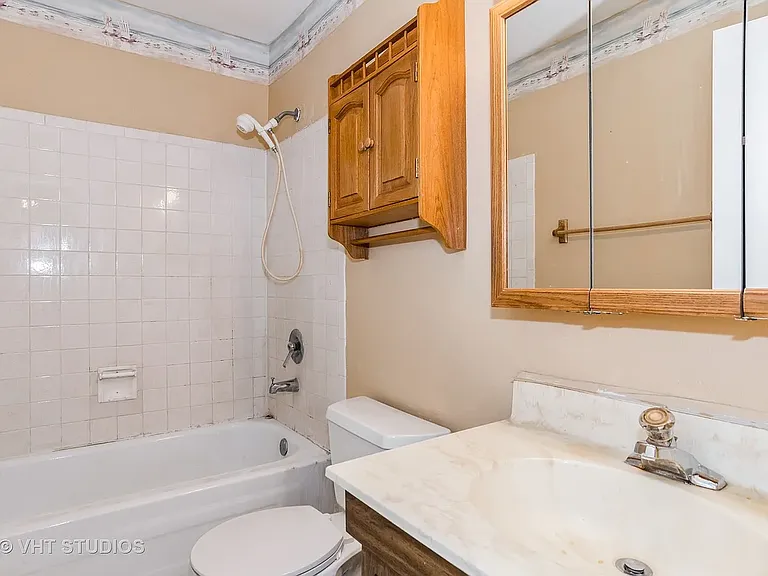 1373 Fremont Dr — Photo 8