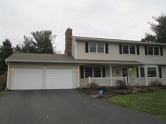 2nd image of 6 Windy Hill Cir