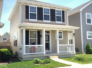 2080 Grayhawk Dr, Aurora, IL 60503