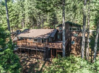 380 N Lakeview Dr, Trinity Center, CA 96091