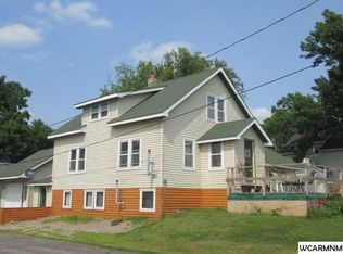 204 3rd Ave S, Raymond, MN 56282