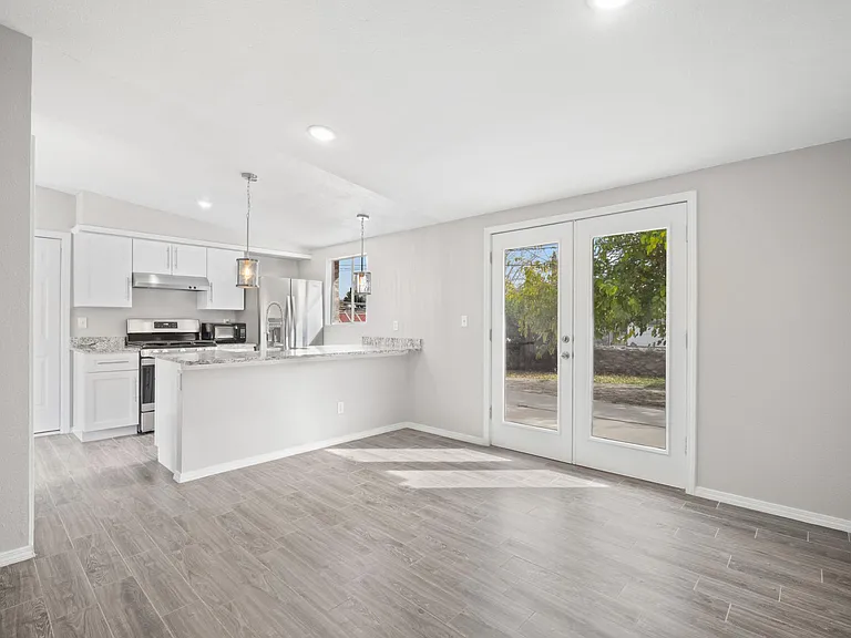316 Egret Way — Photo 1