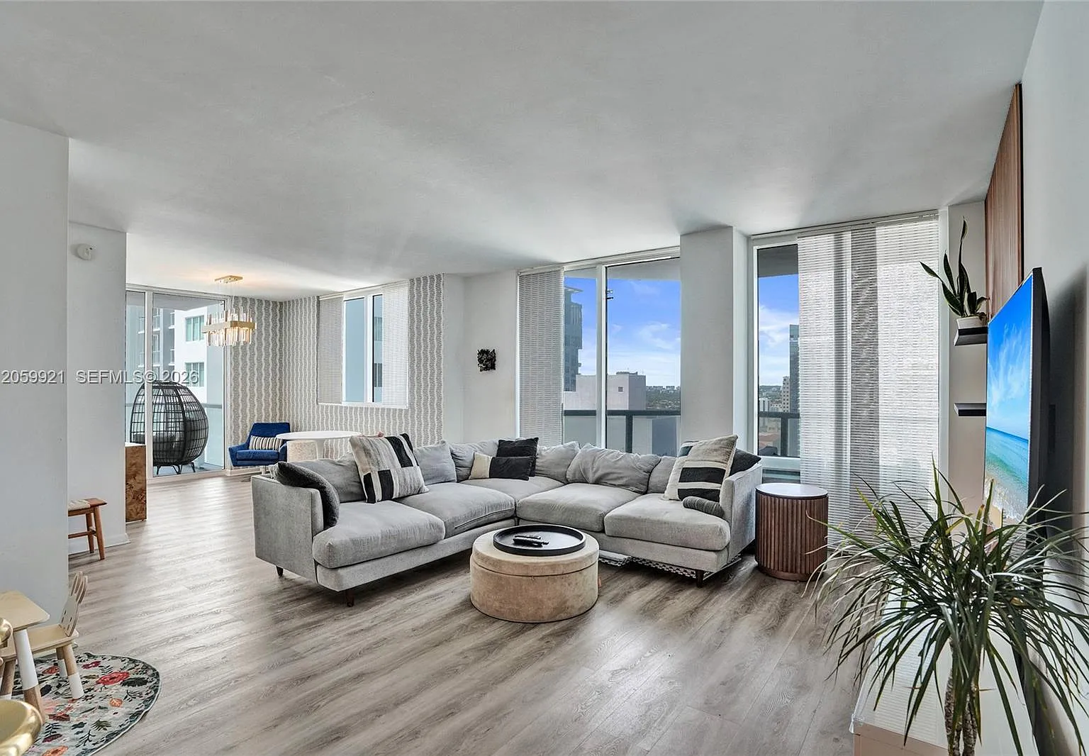Vizcayne North Condo — Photo 1