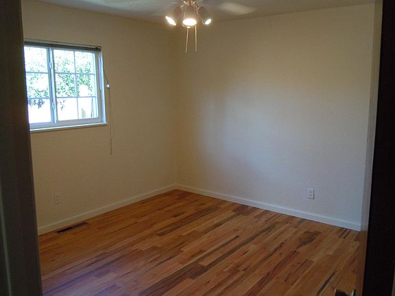 4th image of 1800 Vassar Dr NE #D