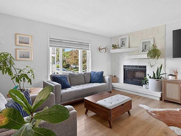 3rd image of 48 Shawcliffe Pl SW
